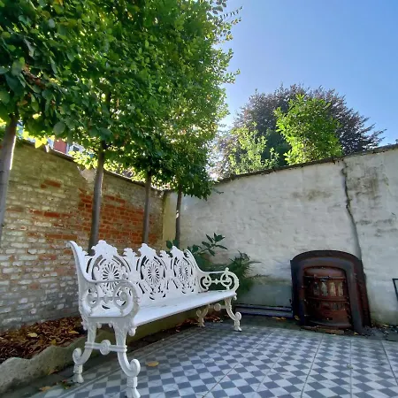 Exterlaer 4* Anvers